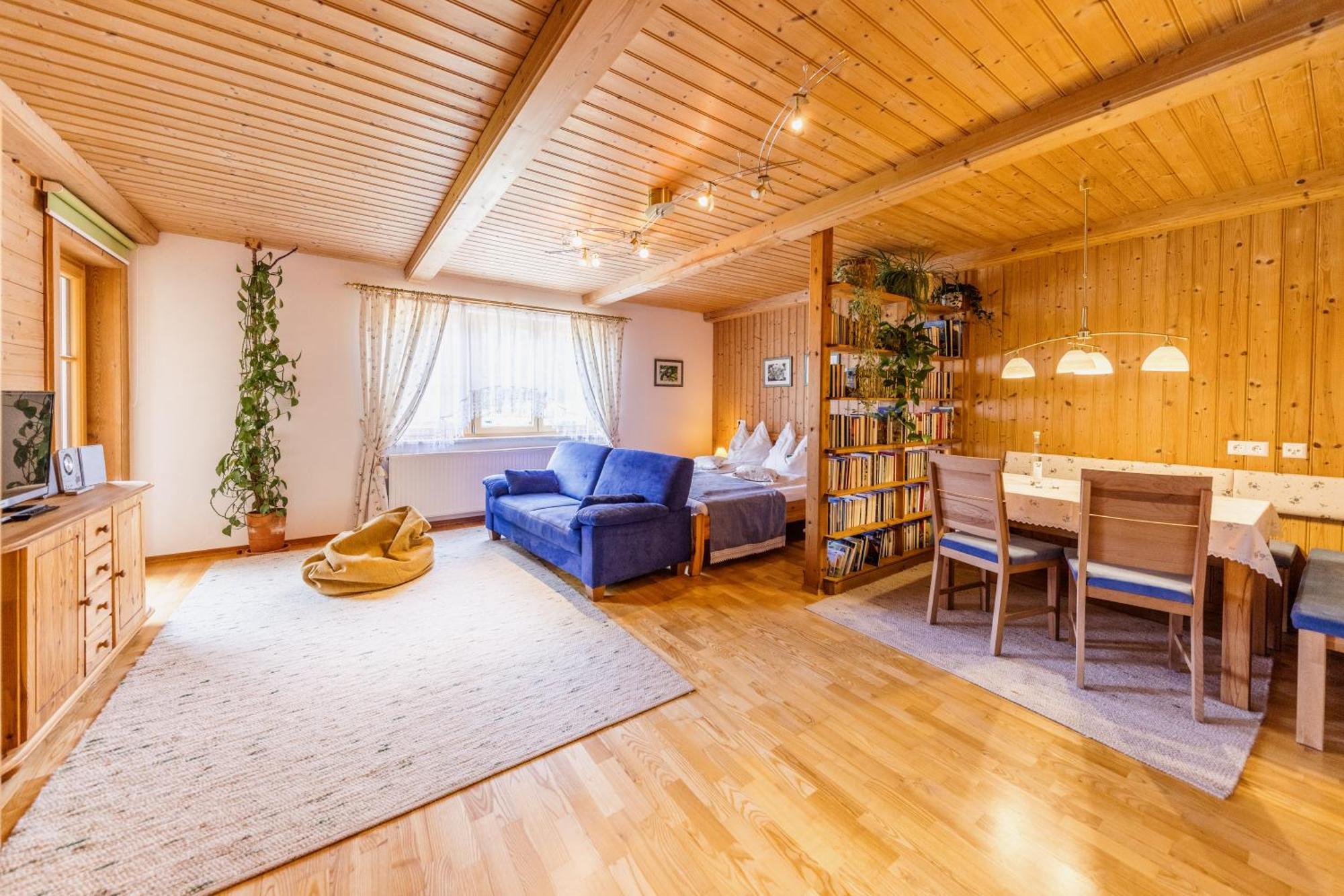 Bio-Bauernhof Auernig Villa Оберфелах Екстериор снимка